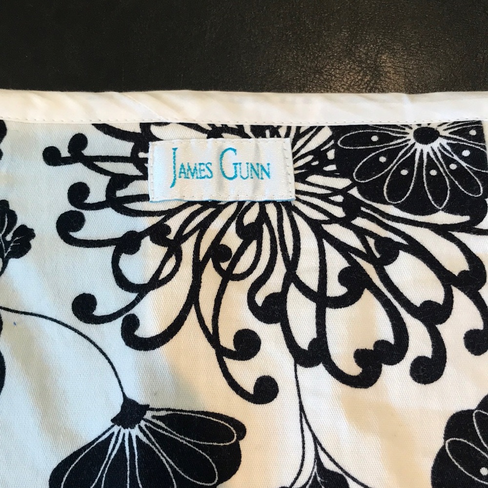 Reversible mini skirt
